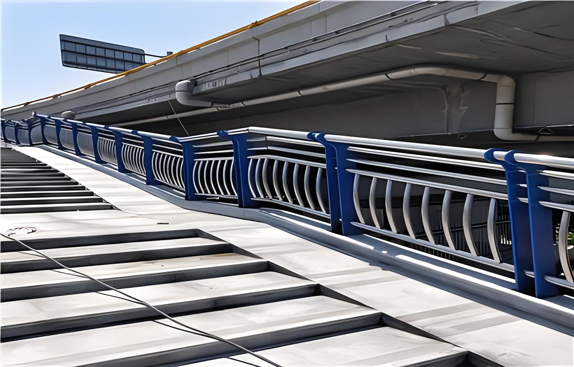 果洛不锈钢桥梁护栏维护方案：确保安全，延长使用寿命